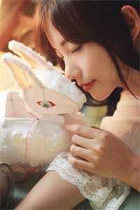 成为神王就和冥府联姻书包